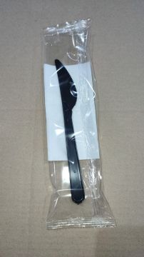 Набор одноразовой посуды №2 (нож черный 180мм, салфетка белая 24х24) 1/500 