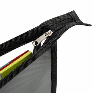 Папка для тетрадей ЮНЛАНДИЯ А4, 1 отделение, пластик, на молнии, Stay wild, 271081